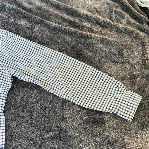 Polo by Ralph Lauren Classic Fit Dress Shirt. White/Blue/Green Cross Pattern - Picture 3 of 9